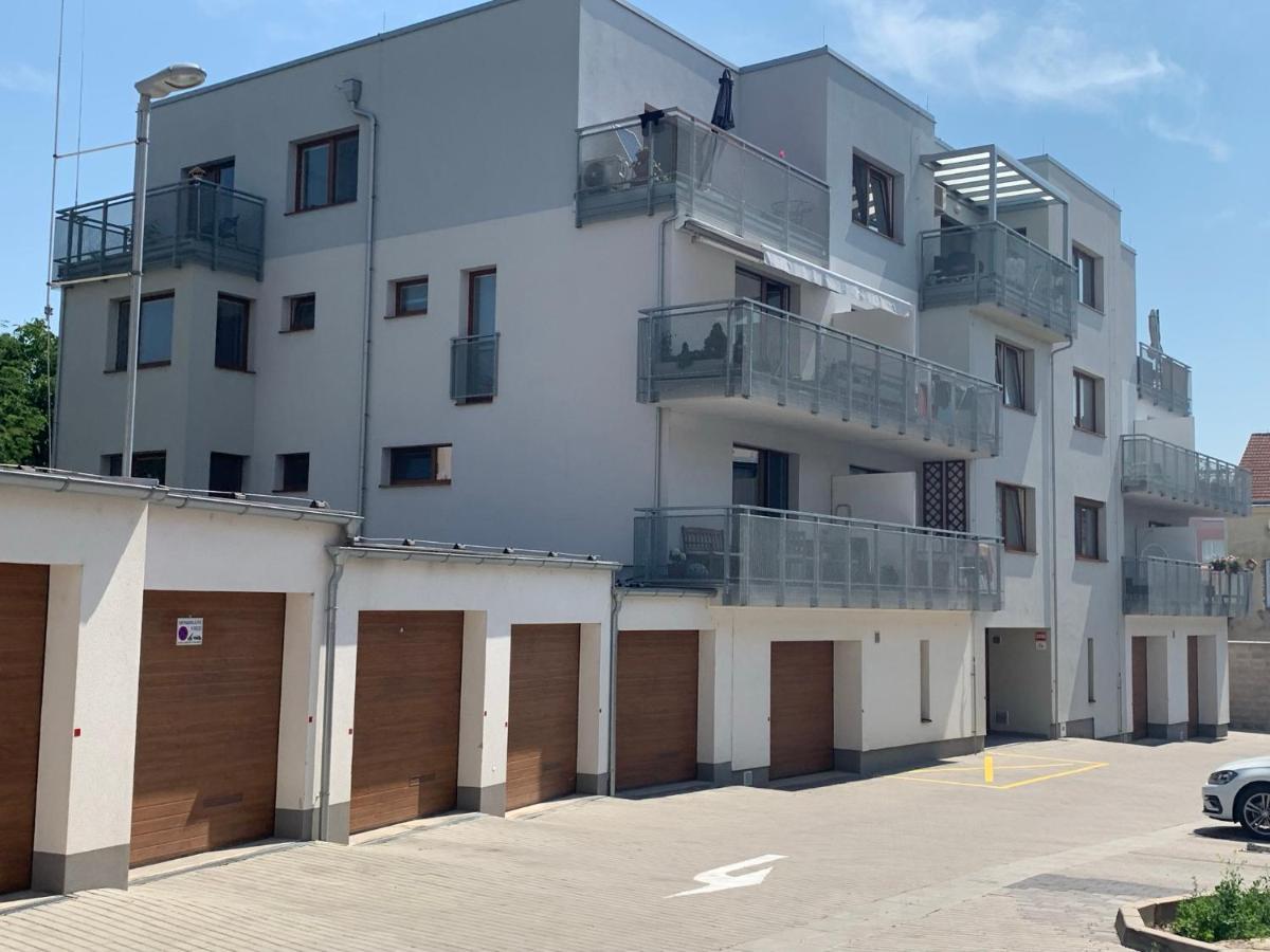 Kelleruv Mlyn - Apartman S Vlastni Garazi, Znojmo Centrum Eksteriør billede